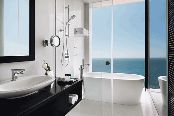 Spectacular Bath Tubs